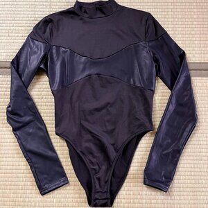 🖤 Faux Leather Paneled Long Sleeve Bodysuit - Black